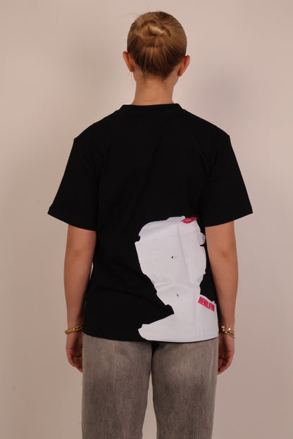 T-shirt silhouette