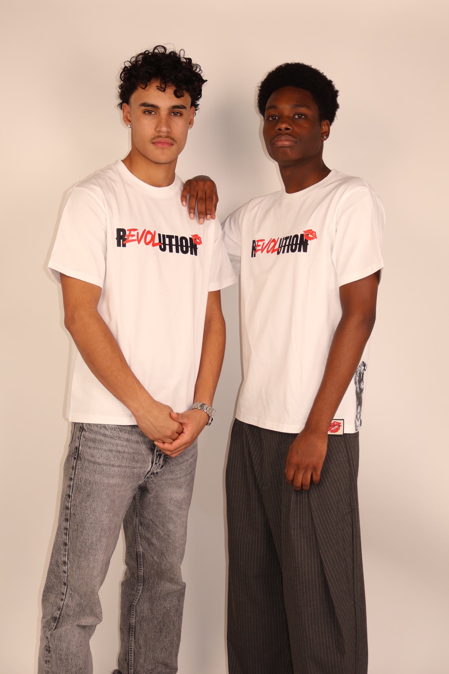 t-shirt original Même les méchants rêvent d'amour blanc